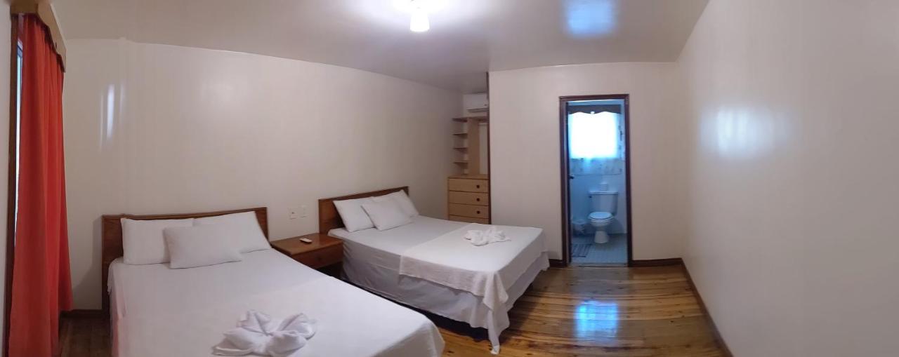 Coral View Beach Resort Utila Bagian luar foto