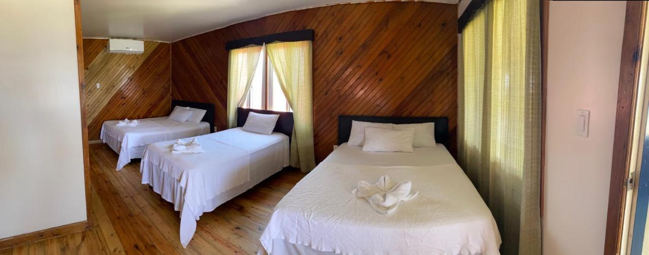 Coral View Beach Resort Utila Bagian luar foto