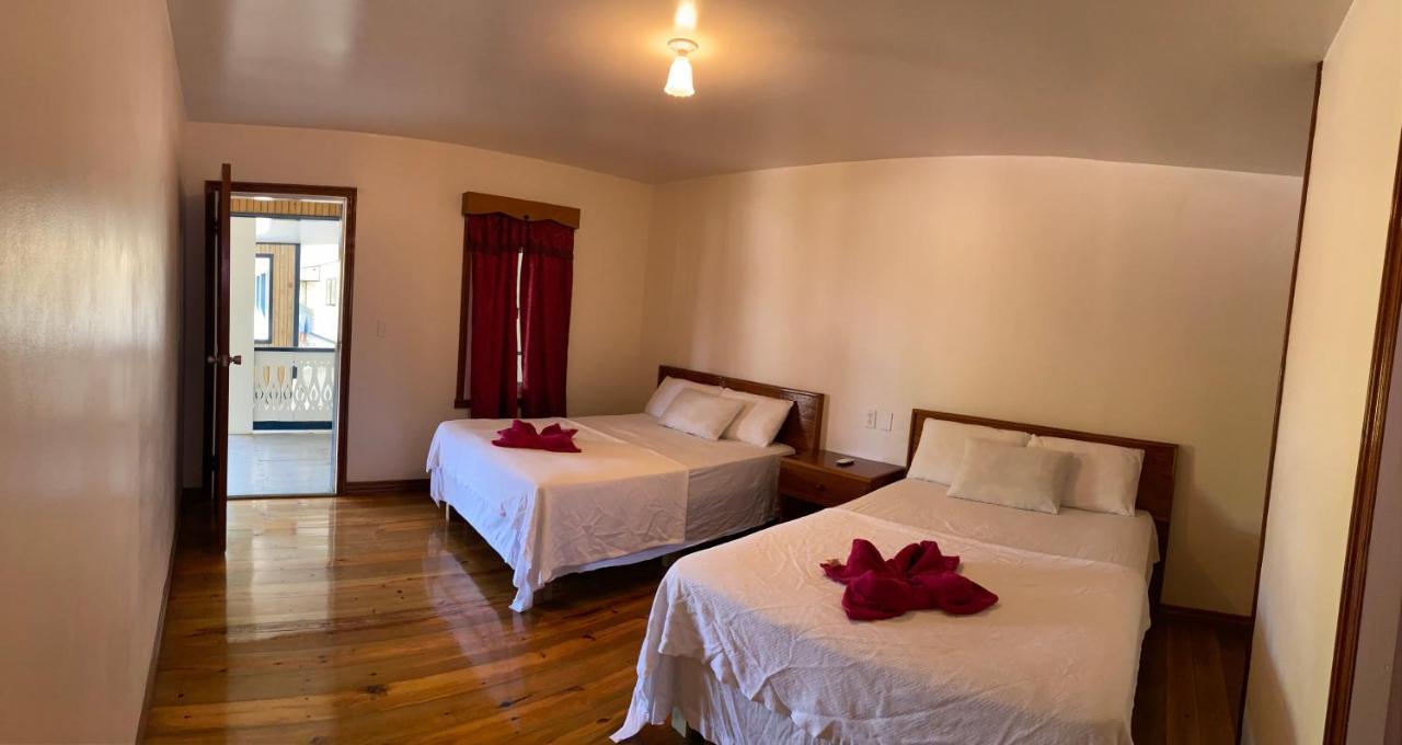 Coral View Beach Resort Utila Bagian luar foto