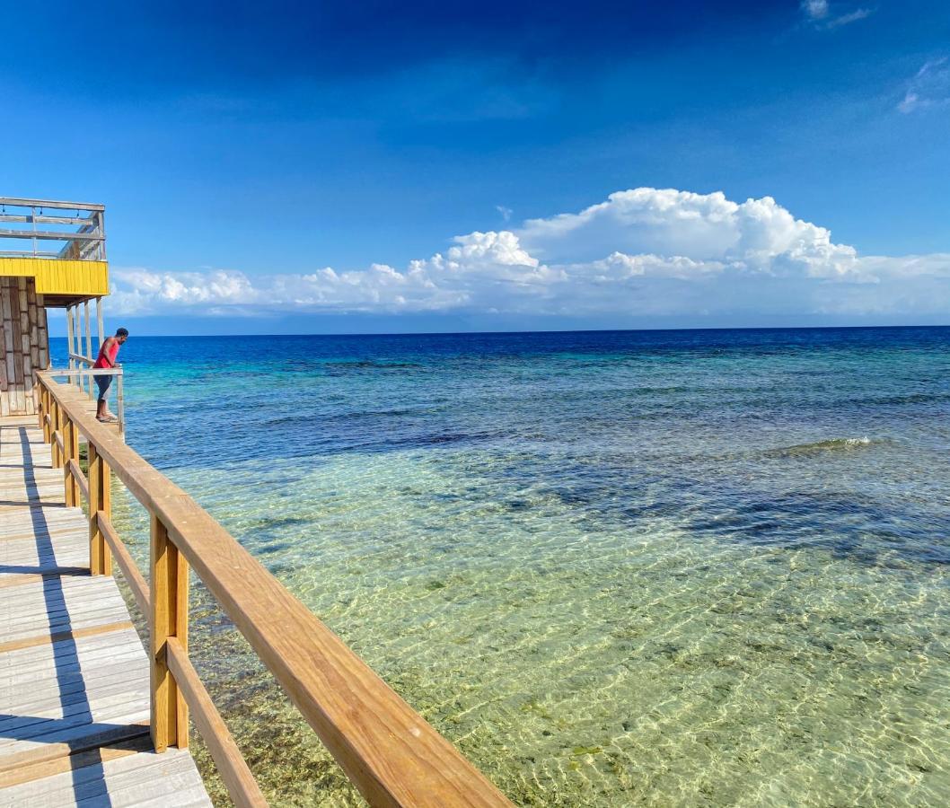 Coral View Beach Resort Utila Bagian luar foto